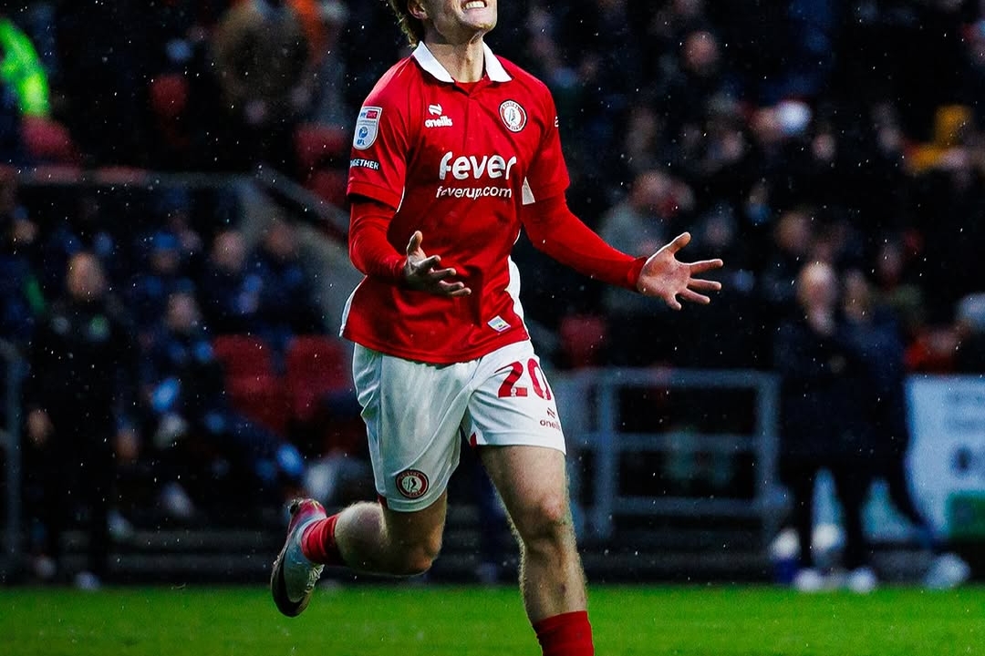 Bristol City's Second-Half Surge Sinks Sheffield Wednesday 2-0