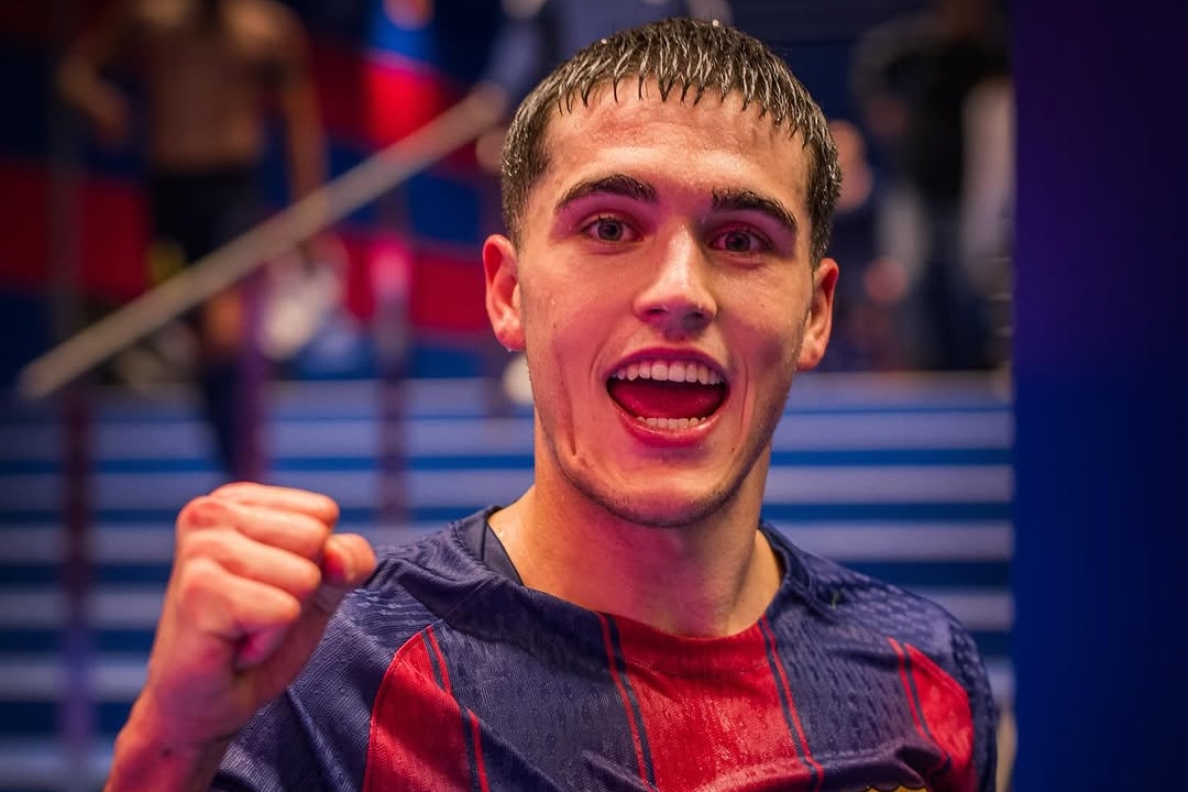 Raphinha Shines as Barcelona Overpowers Oviedo 3-0 at Camp Nou