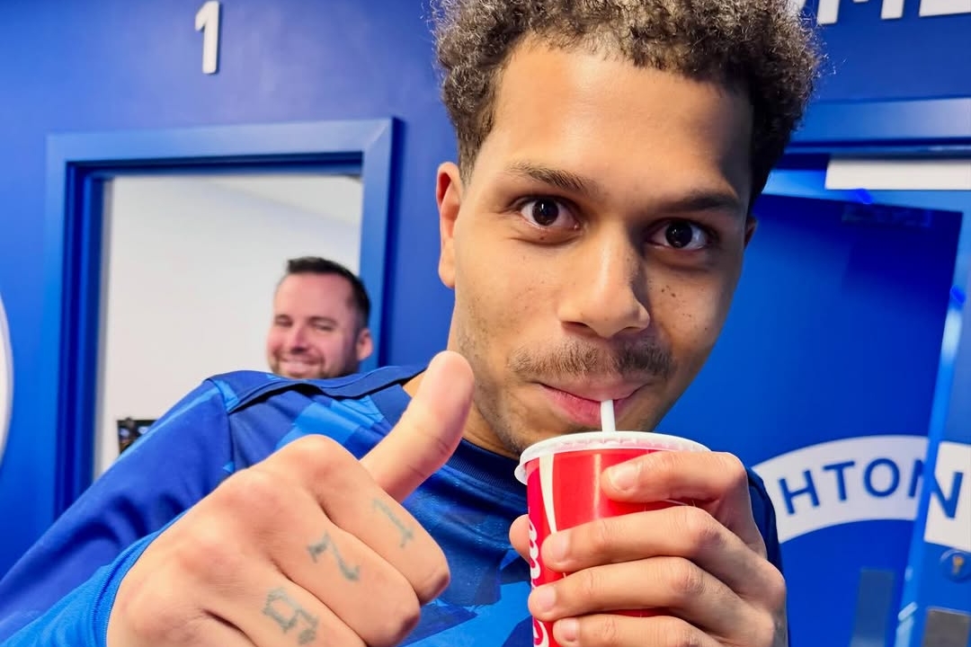 Brighton Overcomes Burnley 2-0 with Rutter and Ayari on Target