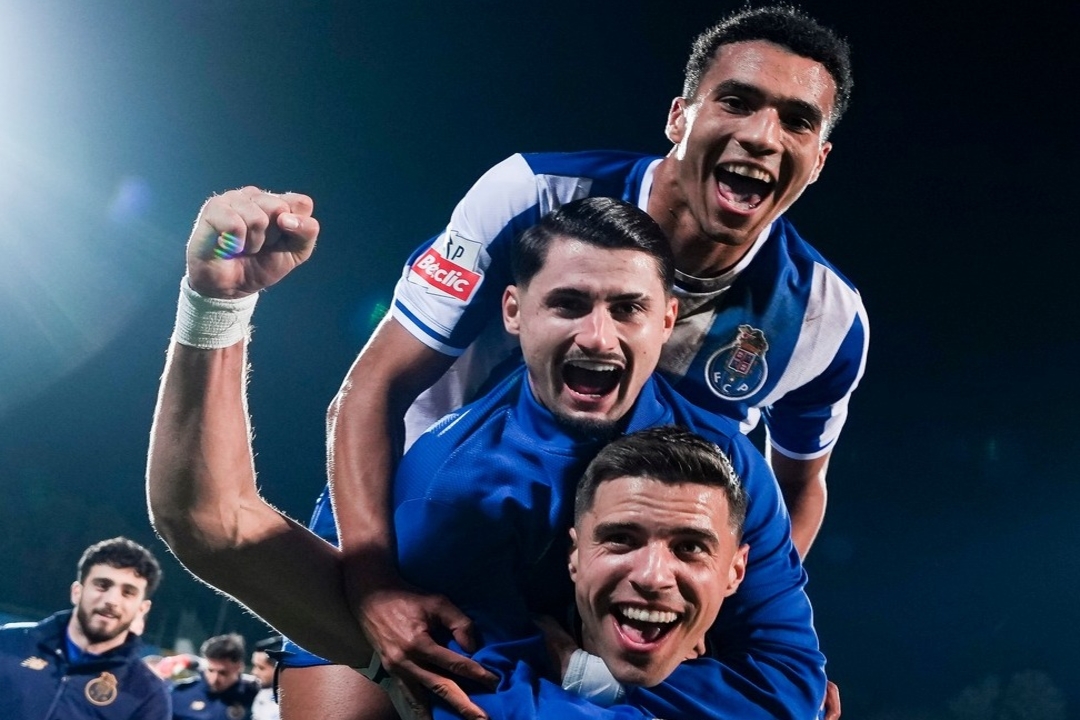 Samu's Strike Keeps Porto's Winning Streak Alive in Ponta Delgada