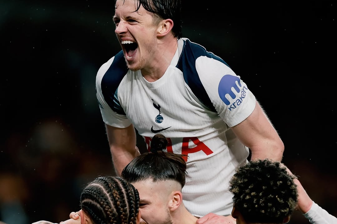 Late Solanke Goal Salvages Point for Spurs Against Man City