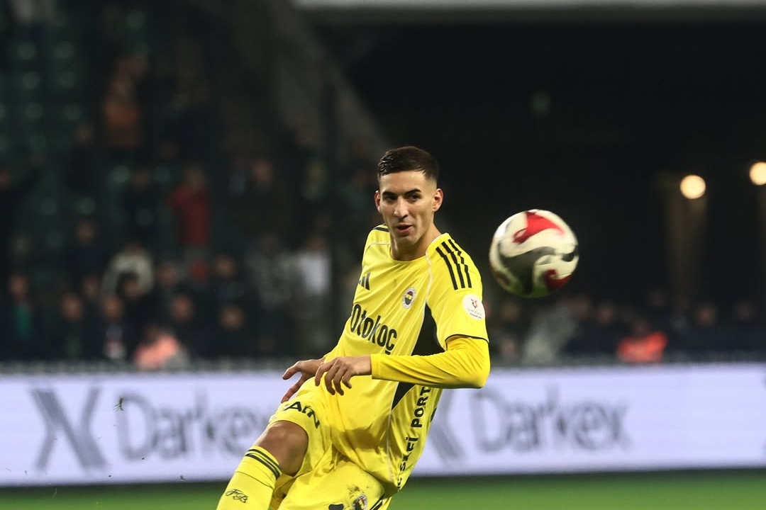 Fenerbahçe Outmaneuver Kocaelispor 2-0 with Asensio's Precision