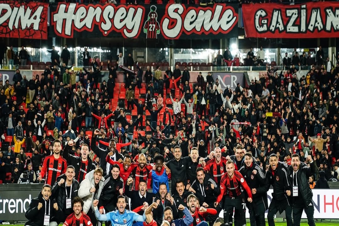 Gazişehir Gaziantep Hold Off Kasımpaşa in Tense 2-1 Win Despite Red Card