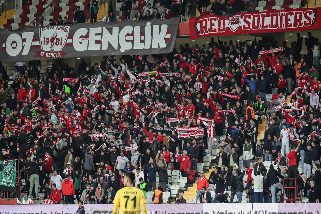 Samuel Ballet's Brace Guides Antalyaspor to Convincing Win Over Samsunspor