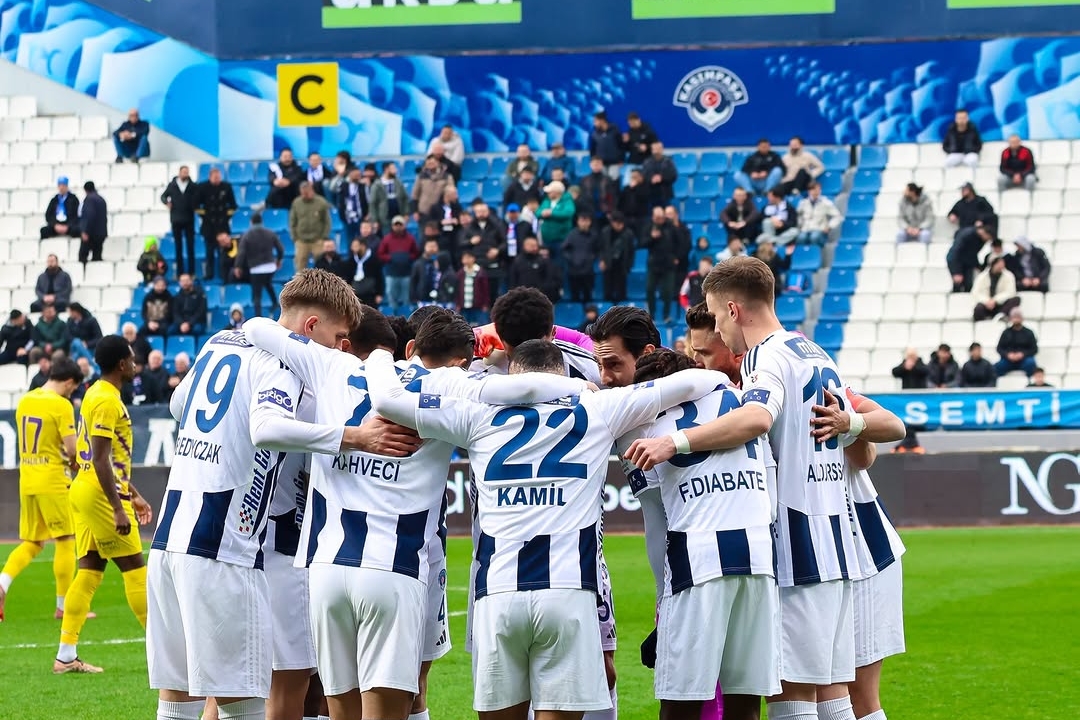 Benedyczak's Strike Earns Kasımpaşa a Narrow Victory Over Eyüpspor