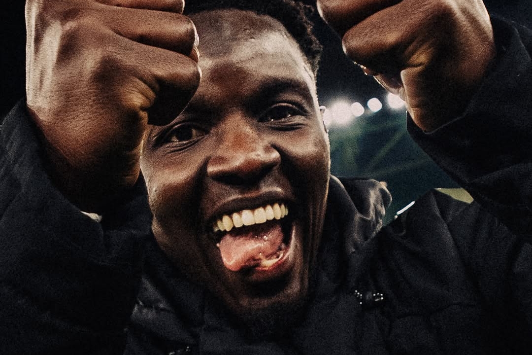 Davitashvili's Early Penalty Sets Saint Etienne Up for 2-1 Win Over Laval