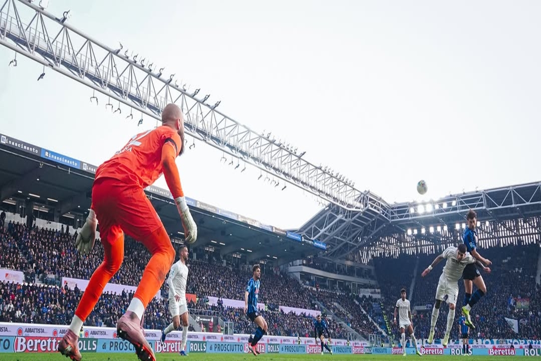 Atalanta's Second-Half Surge Overpowers Napoli 2-1 in Serie A