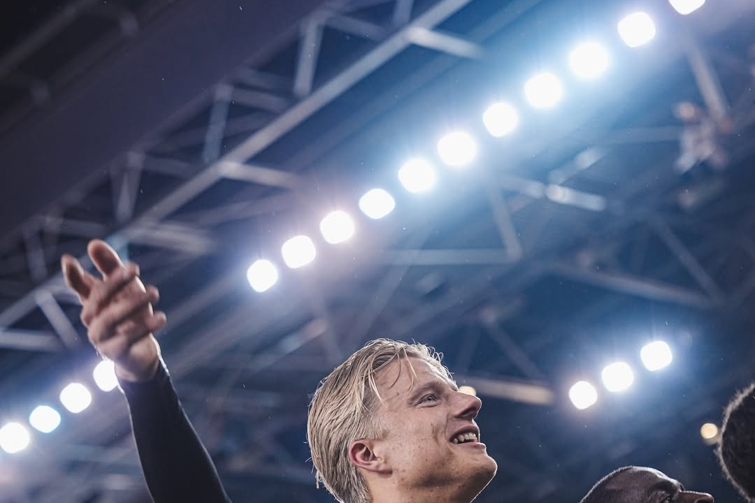 Hoogerwerf's Double Secures Vitesse's 2-0 Win Over Jong AZ