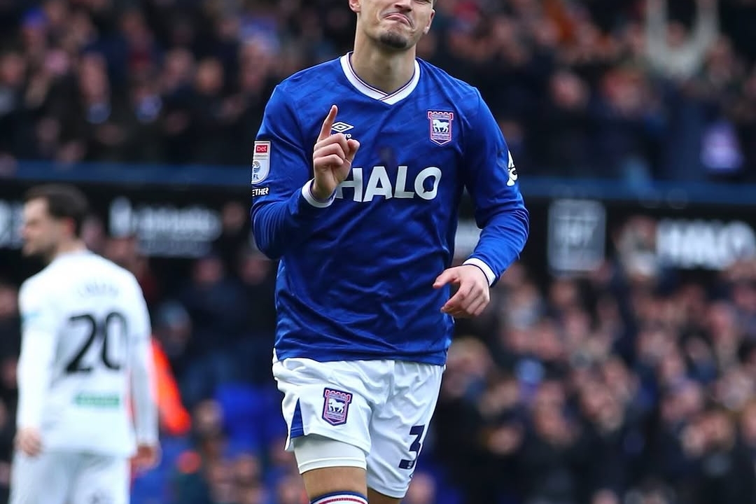 Ipswich Dominates Swansea 3-0 with Mehmeti's Early Influence