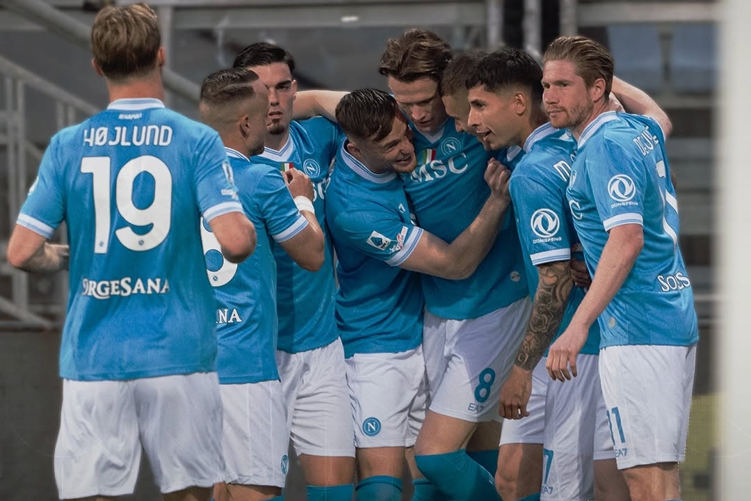 McTominay's Early Strike Propels Napoli Past Cagliari 1-0