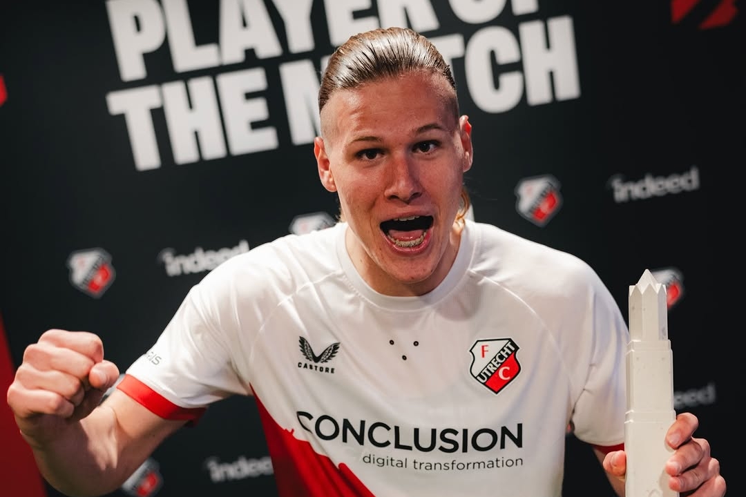 Utrecht's Early Strikes Sink Go Ahead Eagles 2-0