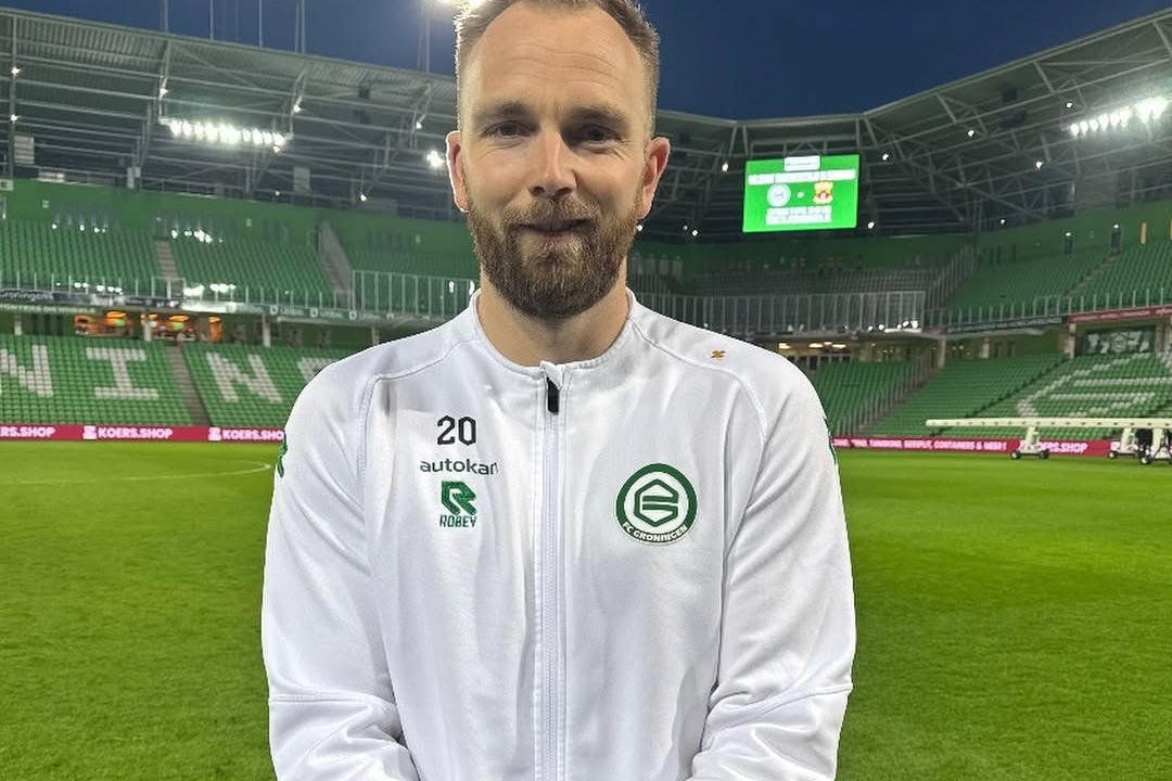 Groningen's Commanding 3-0 Display Leaves AZ Alkmaar Stunned