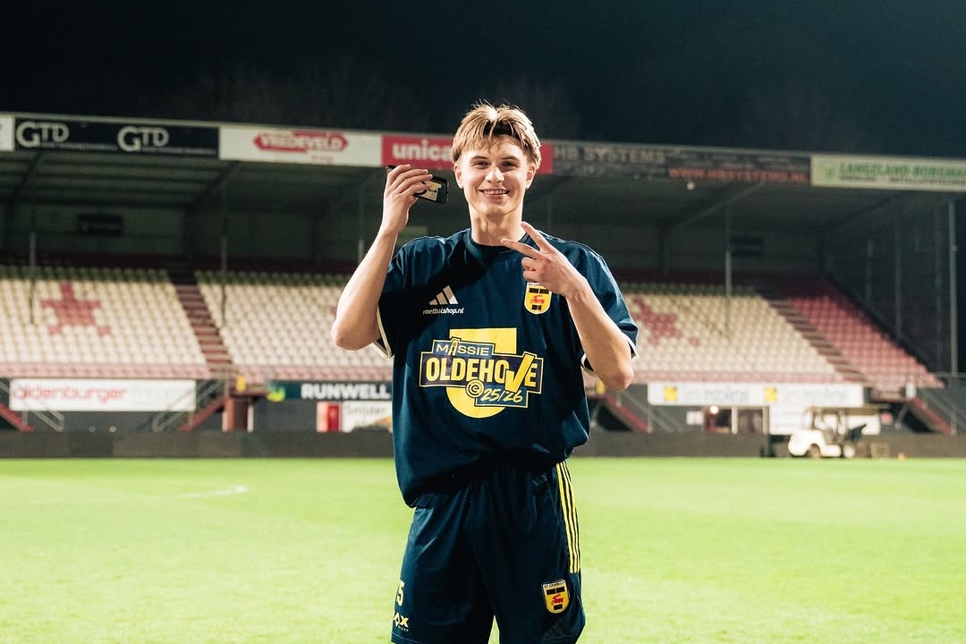 Kvam's Hat-trick Powers Cambuur to a 4-2 Victory Over Emmen