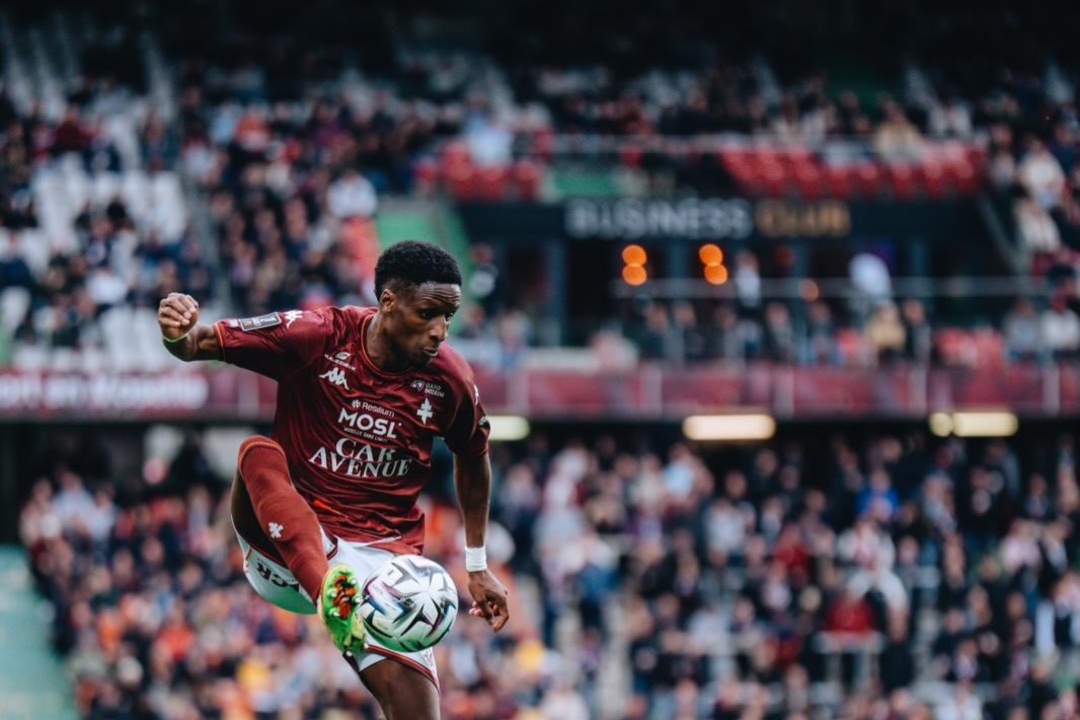 Metz Held by Ten-Man Nantes Despite Late Drama