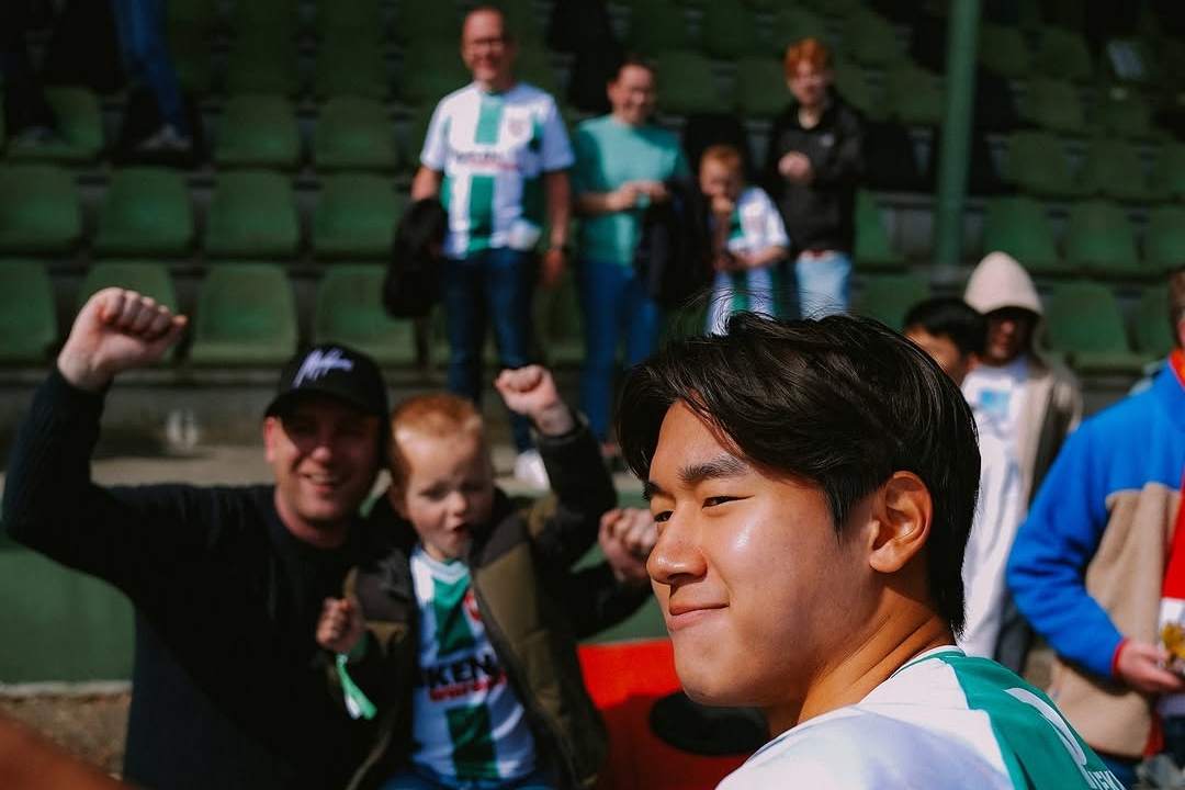 Dordrecht Defeats Den Haag 1-0 as Jan Plug Shines