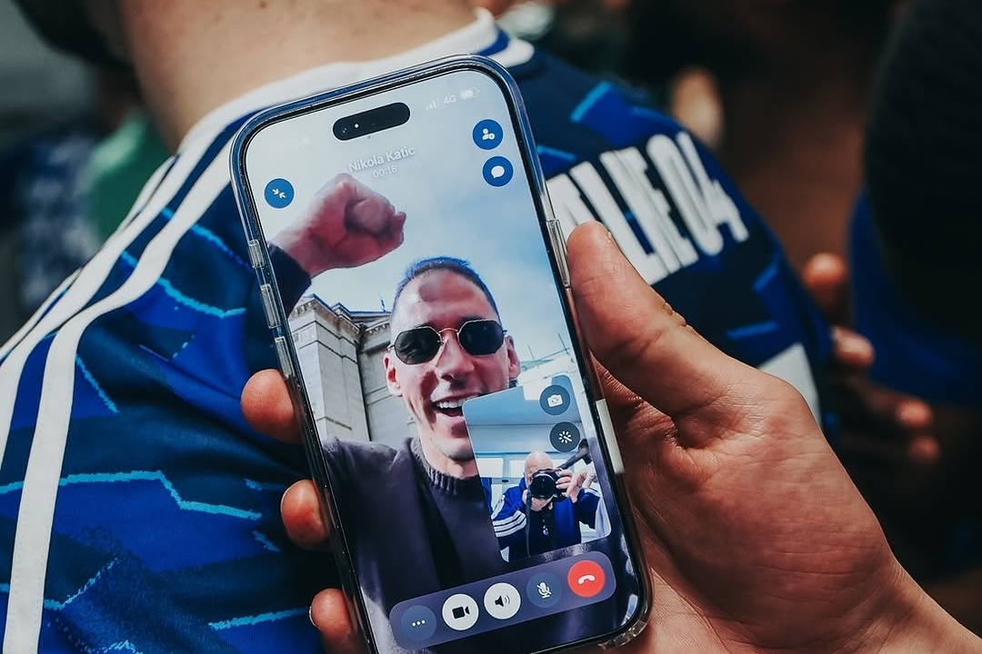 Schalke Prevails Over Elversberg 2-1 Amidst N'Diaye's Early Red Card