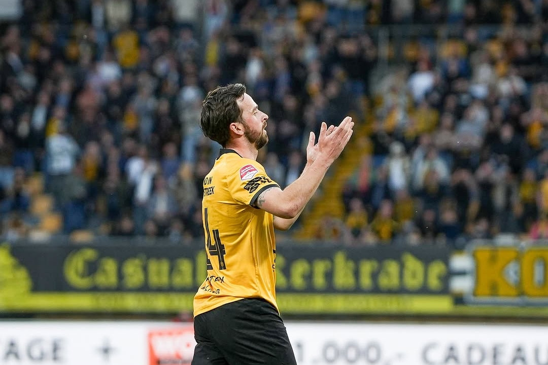 Emmen Stages Stunning Comeback to Hold Roda 2-2