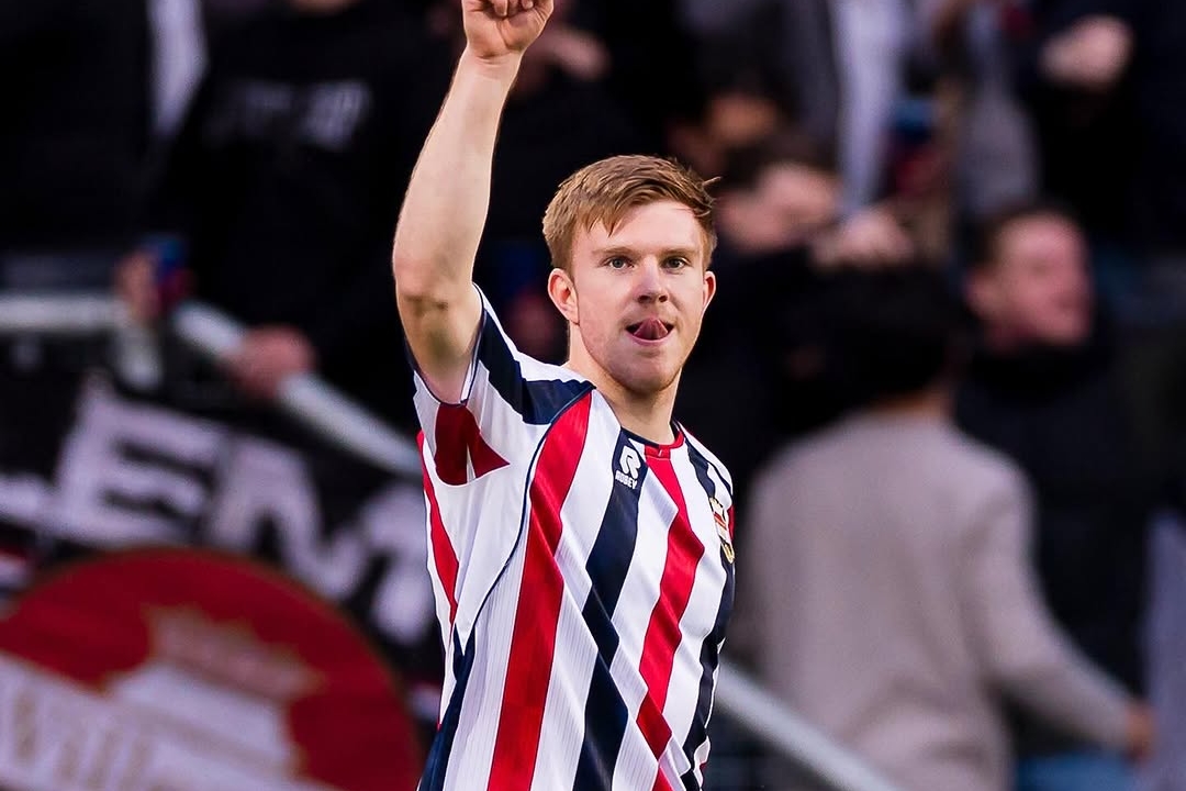 Willem II's Early Blitz Sinks Jong AZ 3-0 in Tilburg