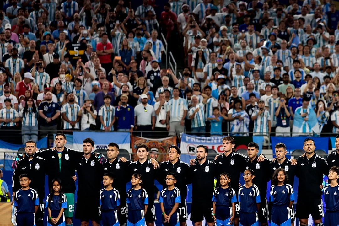Messi Shines as Argentina Overcomes Jordan 3-1 in World Cup Clash