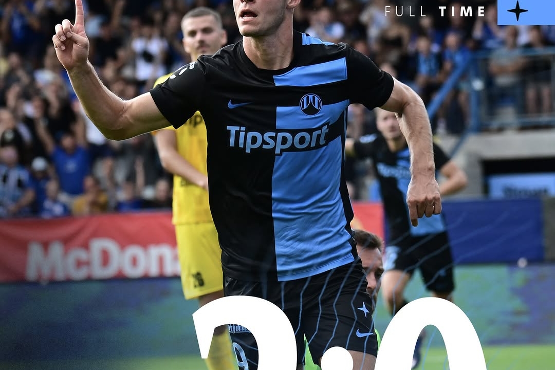 Slovan Liberec Capitalizes on Early Red Card to Defeat Hradec Králové 2-0