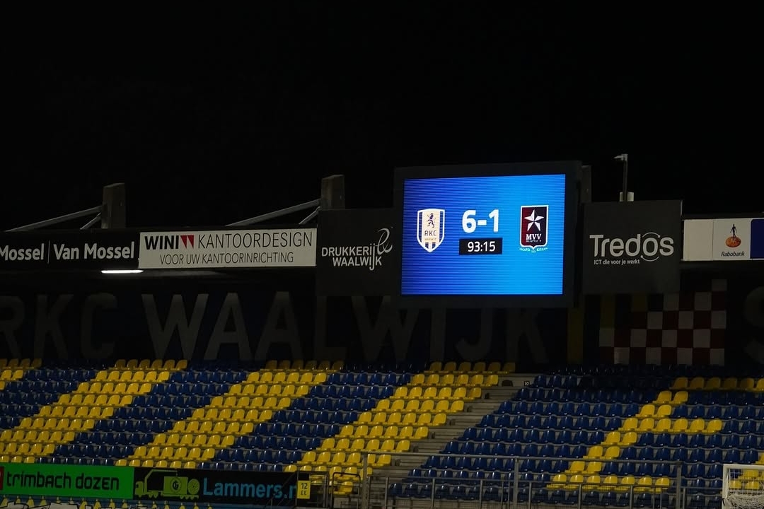 Waalwijk's Offensive Masterclass Overwhelms MVV 6-1