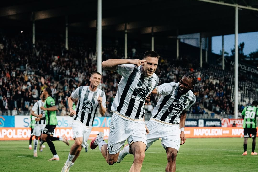 Charleroi Edge Cercle Brugge in Jupiler Pro League Thriller