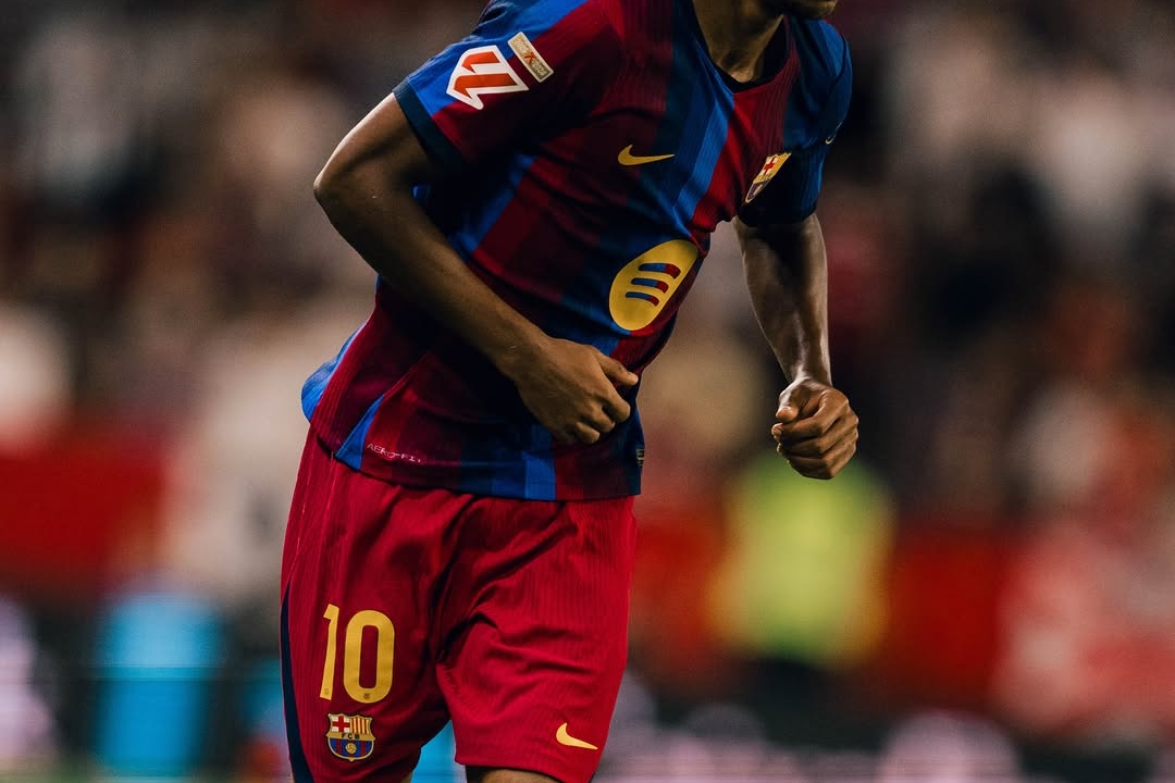 Raphinha Sparkles as Barcelona Overcome Sevilla 3-1
