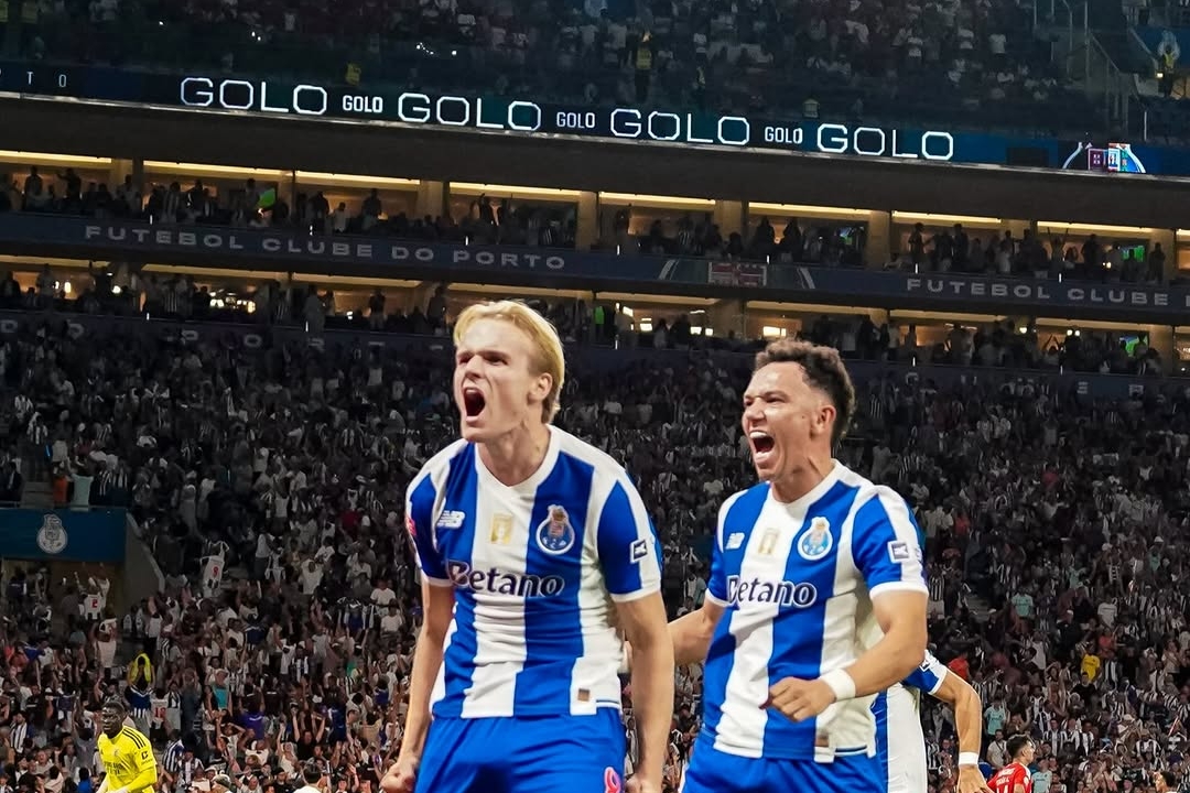 Porto Overpowers Benfica 3-1 Amidst Red Card Drama