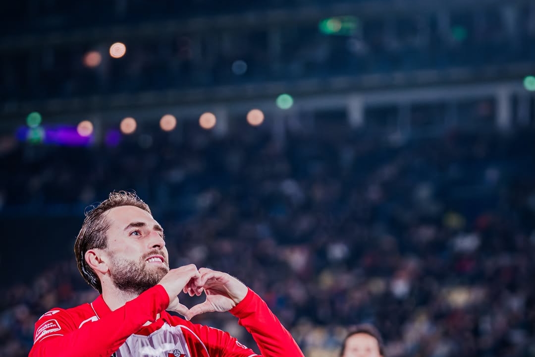 Emmen's Dominance Seals 2-0 Victory Over Vitesse in Arnhem