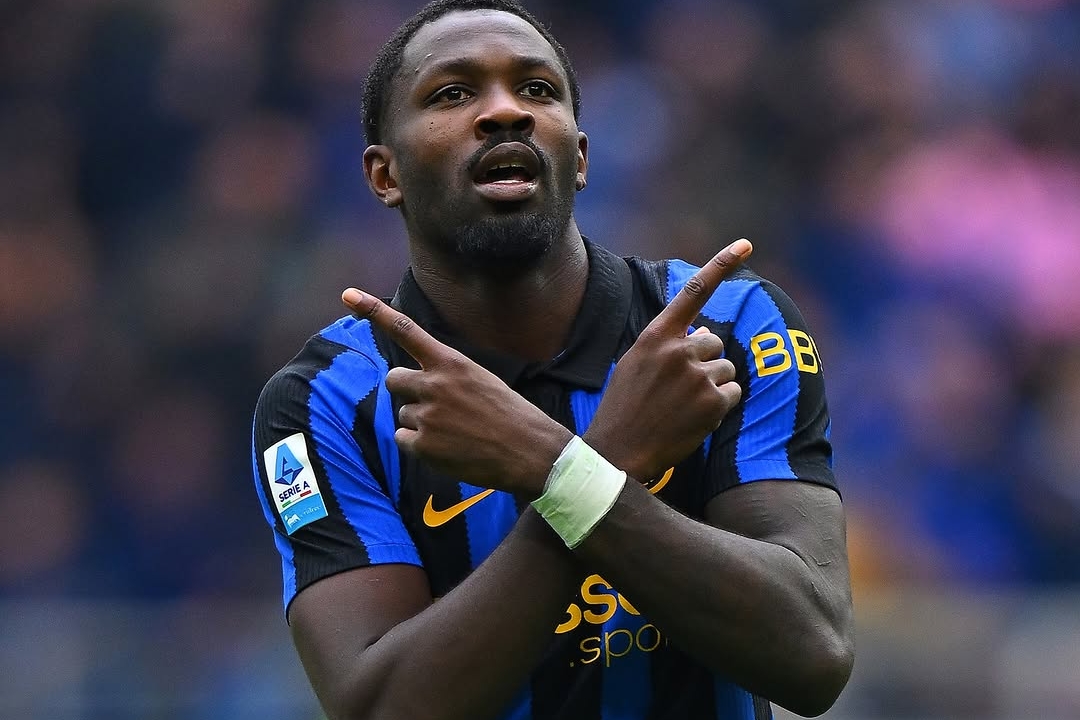 Inter's Late Surge Overcomes Fiorentina 2-1 in Serie A Thriller