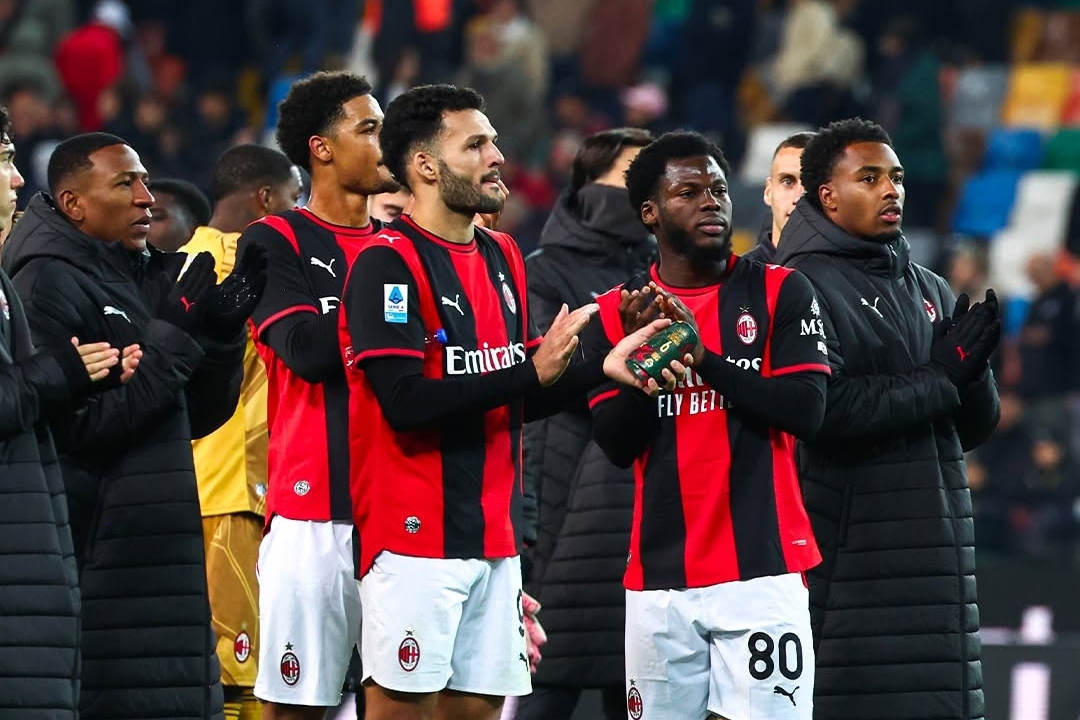 Pulisic and Hutchinson Shine as AC Milan Top Udinese 2-0