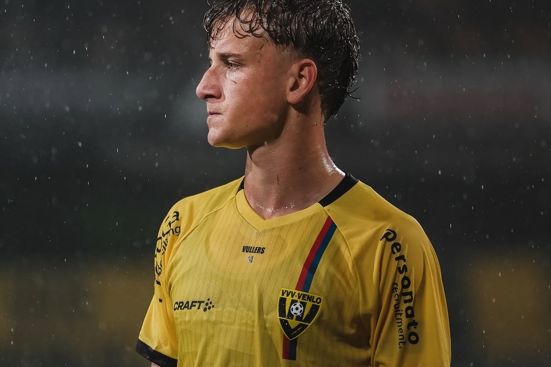 Schmidt's Hat-Trick Inspires Venlo in 4-4 Thriller Against Jong AZ