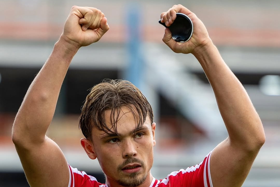 Wrexham Dominates Preston 4-1 as Whiteman Shines